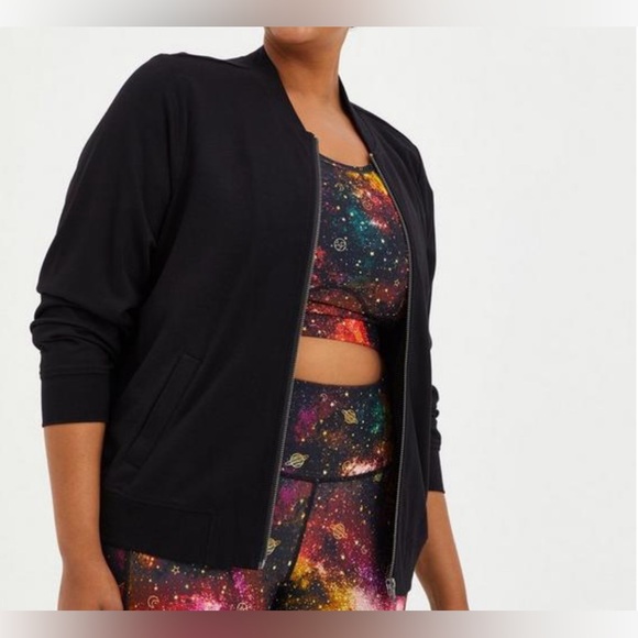 Torrid Ponte Bomber Jacket, Black, Size 2x, never worn - Picture 2 of 3